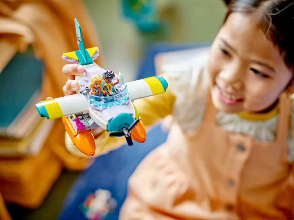 LEGO® Friends. Hydroplan ratowniczy. 41752 - tantis.pl