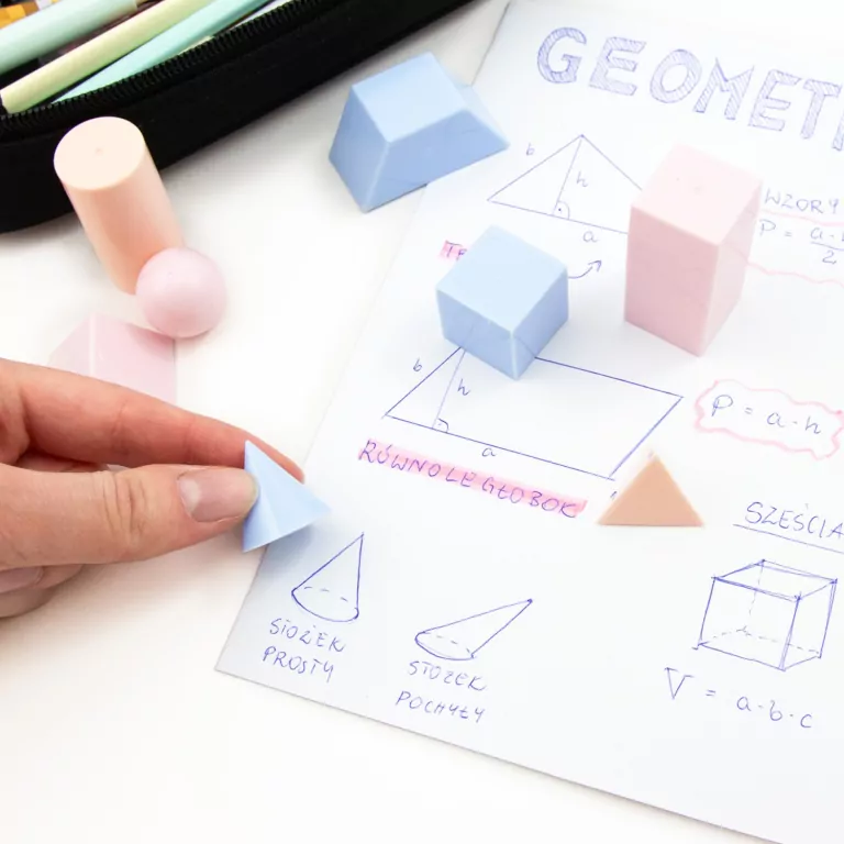 Modele 3D figur geometrycznych A KIDEA - tantis.pl
