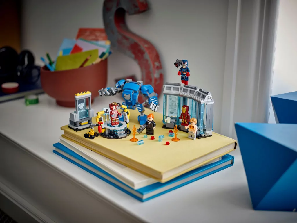 LEGO® Marvel. Laboratorium Iron Mana: Zbrojownia 76315 - tantis.pl