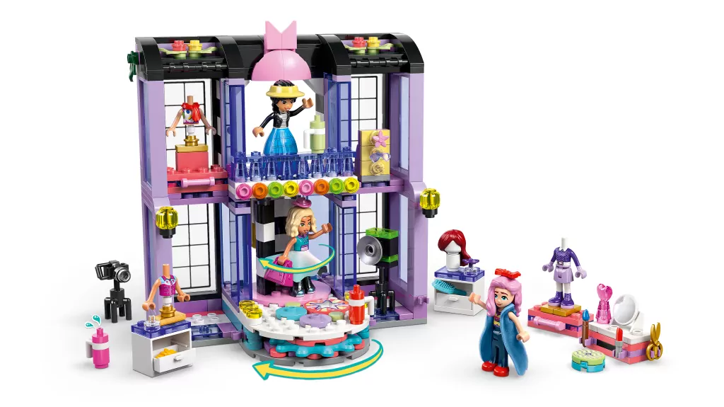 LEGO® Friends. Pokaz mody w mieście Heartlake 42685 - tantis.pl