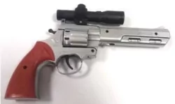 Pistolet z lunetą srebrny