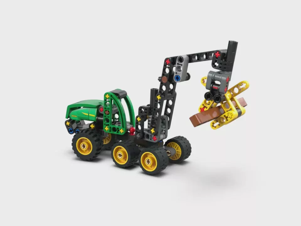 LEGO® Technic. Harwester kołowy John Deere 42218 - tantis.pl
