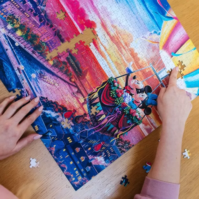 Mickey i Minnie w Paryżu. Puzzle 1000. Trefl - tantis.pl