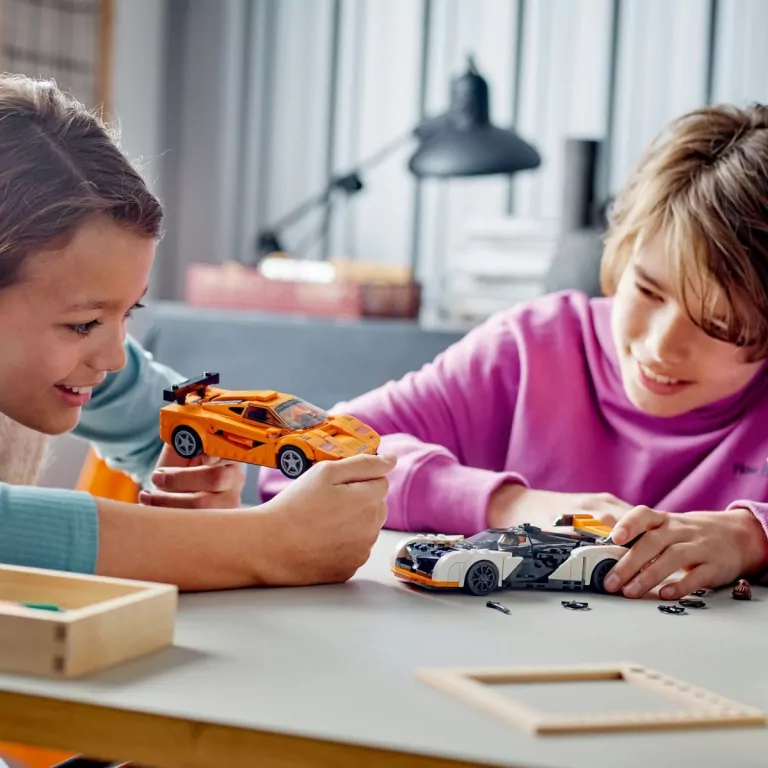 LEGO® Speed Champions. McLaren Solus GT i McLaren F1 LM 76918 - tantis.pl