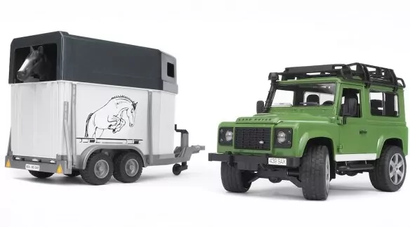 Land Rover z przyczepą i figurką konia - tantis.pl