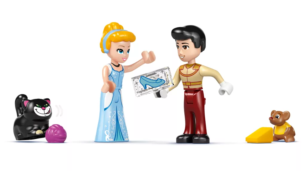 LEGO® Zamek Kopciuszka i kareta 43275 - tantis.pl