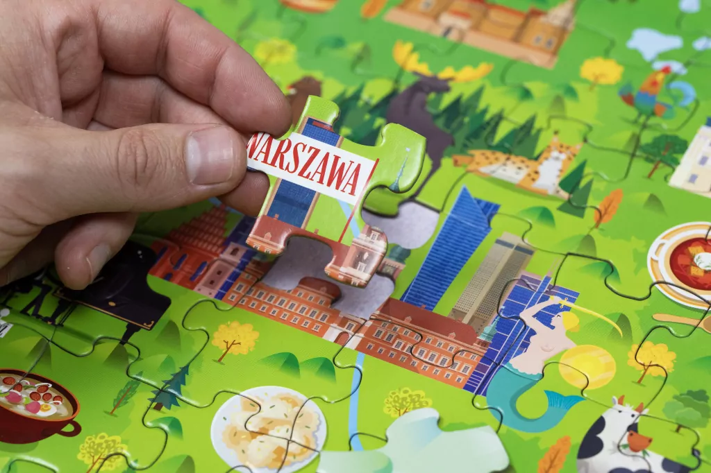 Książka i puzzle. Poznawaj, baw się, odkrywaj Polska, 210 elementów - tantis.pl