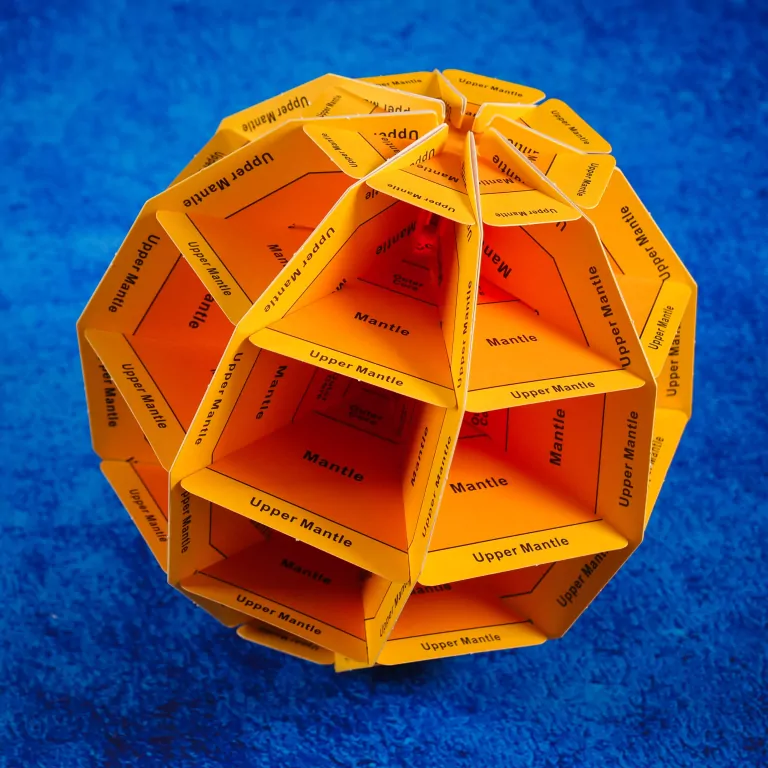 Cubic Fun. Puzzle 3D. National Geographic. Globus - tantis.pl