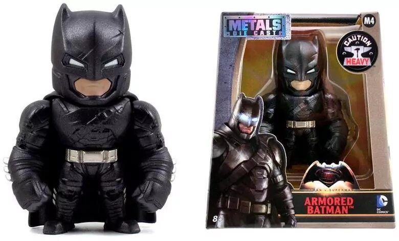 Batman. Metalowa figurka 10 cm - tantis.pl
