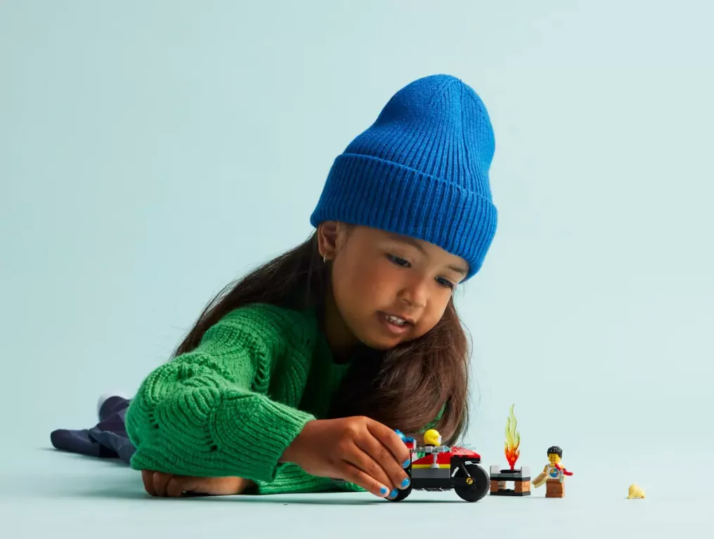 LEGO® City. Strażacki motocykl ratunkowy 60410 - tantis.pl