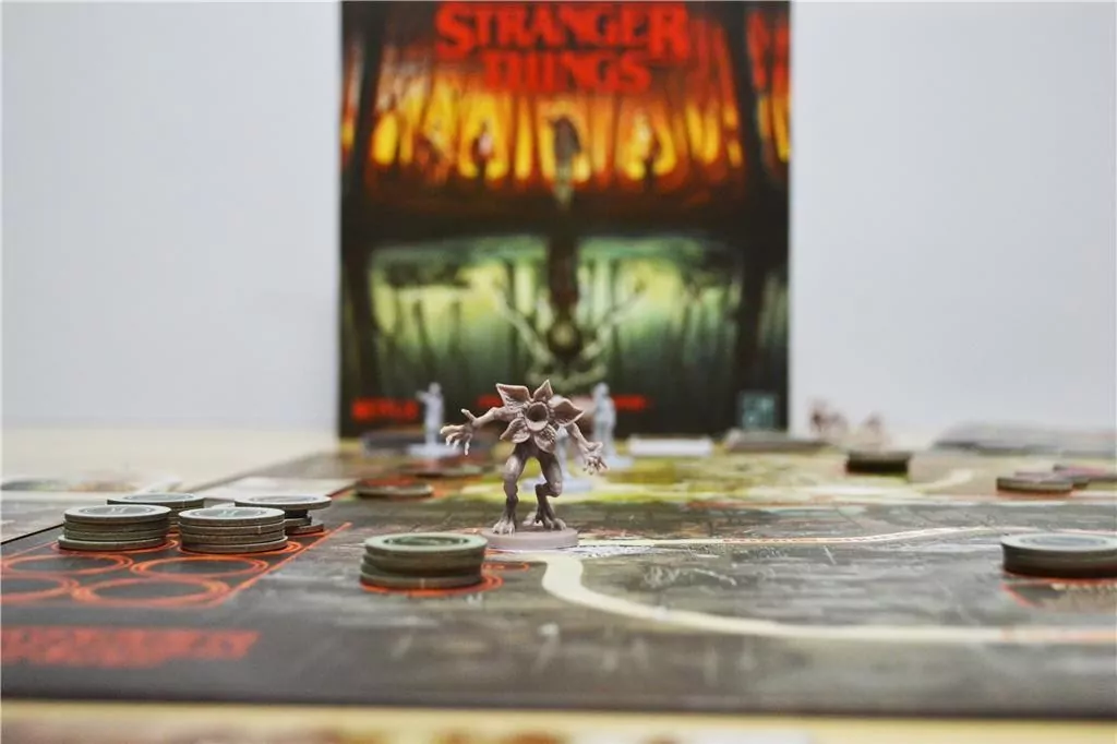 Stranger Things. Po drugiej Stronie - tantis.pl