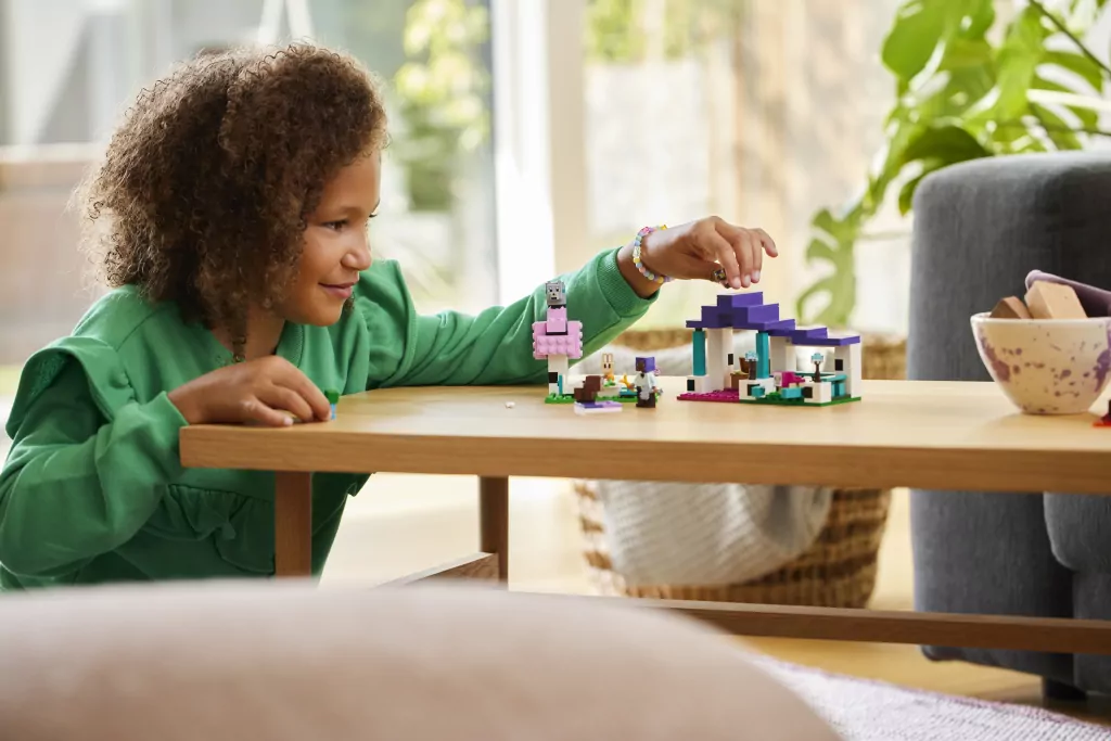 LEGO® Minecraft®. Rezerwat zwierząt 21253 - tantis.pl