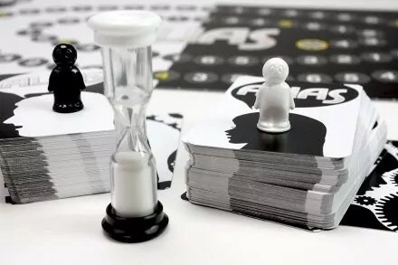 Alias. Kobiety vs mężczyźni - tantis.pl