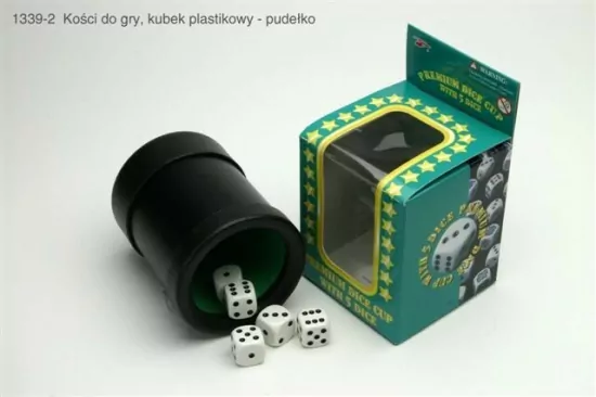 Kości do gry w kubku
