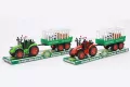 Traktor z przyczepą i zwierzętami - tantis.pl