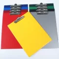 Biurfol. Clipboard A4 Deska PCV, Jasnoniebieski - tantis.pl