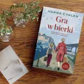 Gra w bierki. Rodzina Duszów. Tom 2 - tantis.pl