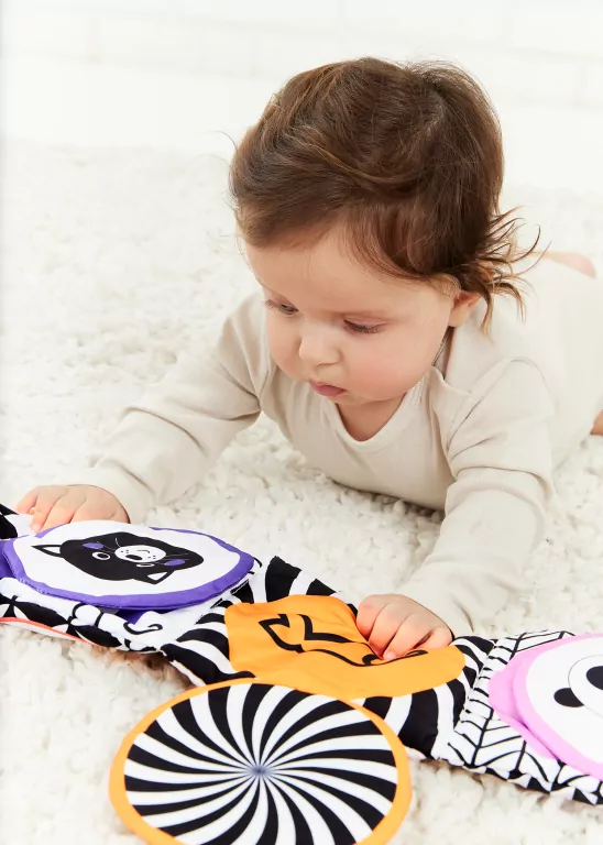 GaGaGu. Książeczka sensoryczna Szelest - tantis.pl