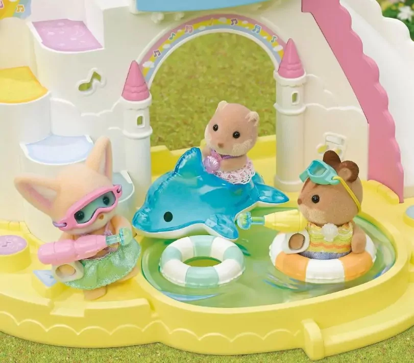 Sylvanian Families Przedszkole Zabawa w basenie Baby Trio 5749 p6 - tantis.pl